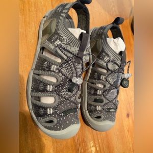 KEEN EVOFIT SHOES